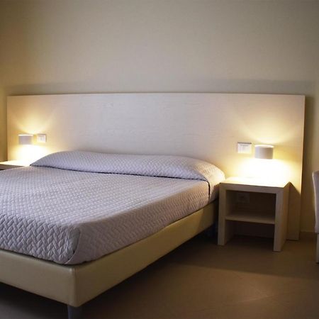 Hotel & Residence Exclusive Marina Di Carrara Exterior foto