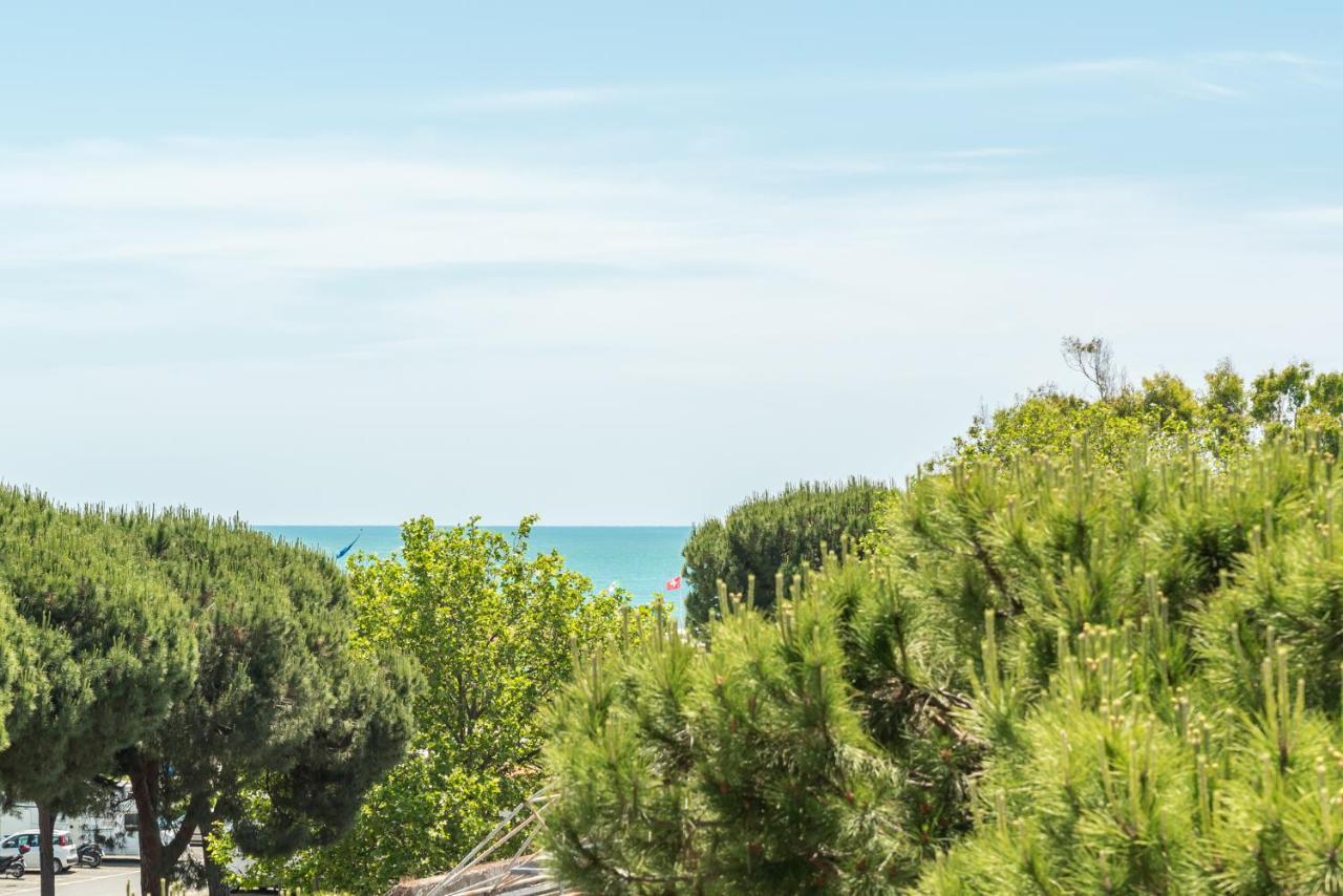 Hotel & Residence Exclusive Marina Di Carrara Exterior foto