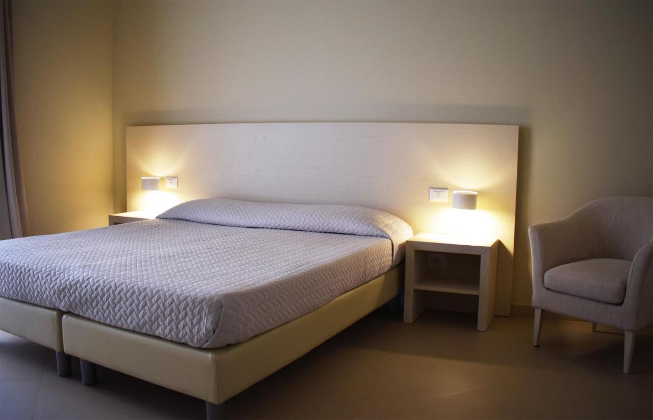 Hotel & Residence Exclusive Marina Di Carrara Exterior foto